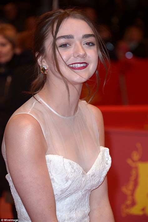 Maisie Williams Ups Her Fashion Game At The Berlin Film Festival Daily Mail Online