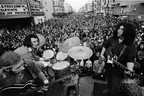 The Grateful Dead On Haight Street San Francisco1968 Rgratefuldead