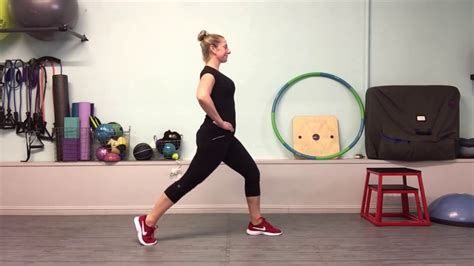 Technique Tuesday How To Properly Set Up And Execute A Lunge Youtube