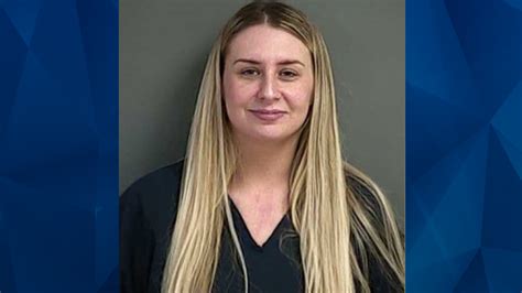 ‘sext Mom Smiles For Mugshot After Allegedly Having Sex With 14 Year