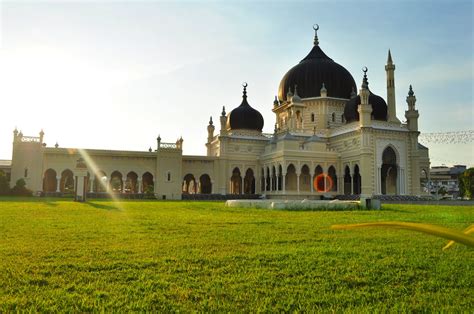 Semasa ke langkawi 1hb mei baru2 ni sempat bermalam di alor setar,kedah d.n. Last straw that broke camel's bacK: Masjid Zahir Alor ...