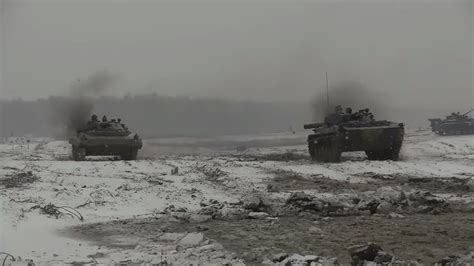 Vídeo Registra Tanques E Artilharia Superando Obstáculos Em Manobras