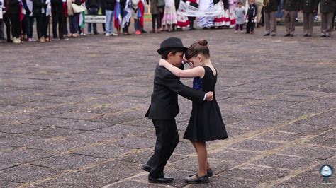 NiÑos Bailando Tango SarandÍ Grande Youtube