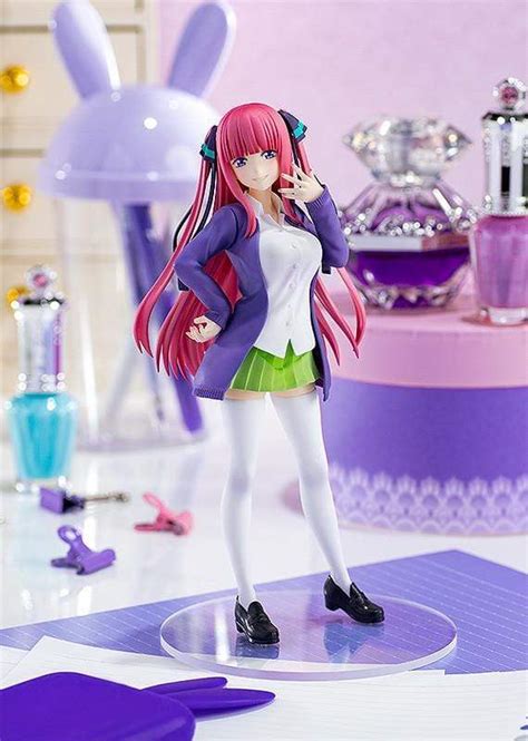 Collectibles And Art The Quintessential Quintuplets Figure Miku Nakano