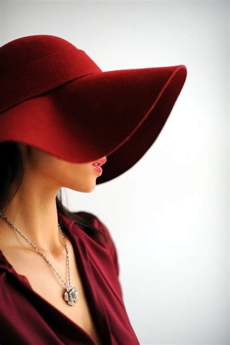 Ebay.com has been visited by 1m+ users in the past month Comment porter le chapeau rouge avec du style - Archzine.fr
