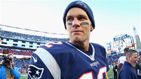 Nfl New England Patriots Quarterback Tom Brady Agree To Two Year Contract Extension