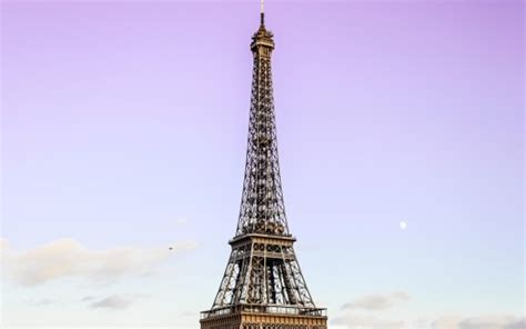 Paris Eiffel Tower With Purple And Blue Sky Background 4k 5k Hd Travel