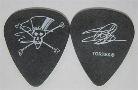 Slash Guitar Pick 2010 Solo Tour Signature And Top Hat Logo Pickbay