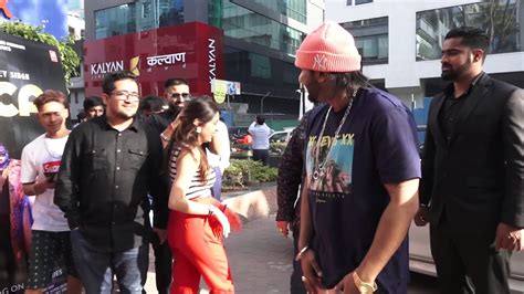 Entry Shots Launch Of Yo Yo Honey Singhs Single Loca Btownnews Youtube