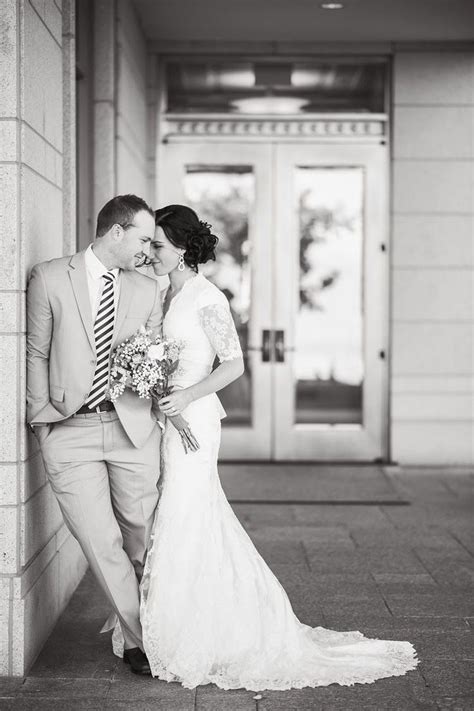 Use hand poses to flatter the body. The 25+ best Older couple wedding ideas on Pinterest | Older couple poses, The older mature and ...