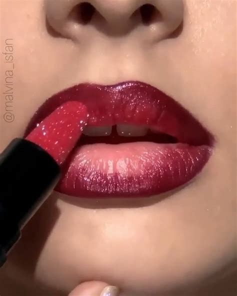 Get Sparkly Glamorous Lips With The Best Glitter Lipsticks Of Artofit