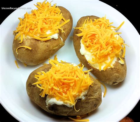 This microwave baked potato recipe in 11 minutes (with intervals of cooling time in between, if you do not want to count on the cooling time, the total cooking time in the microwave oven is just 7 minutes in total which is even less than 10 minutes!) will help you to make easy, quick, soft and delicious baked microwave potatoes which you can enjoy for breakfast, dinner, lunch or a quick snack. Easy Microwave Twice Baked Potatoes (GF)