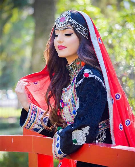 Pin By Yasir Khan On Afghan Girls And Dresses Afghan Girl Afghan Fashion Stylish Girl Images
