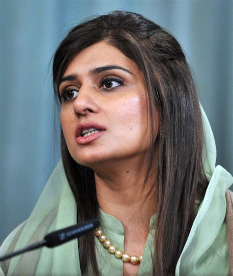 Hot And Sexy Politician Photos Hina Rabbani Khar Hd Photos And Wallpapers Hd Photos Hina