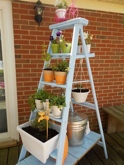 Keep Your Favorite Herbs Close At Hand With This Tiered Garden That