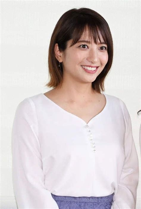 日本テレビの笹崎里菜アナウンサーが9月12日、同局の早朝の情報番組 Oha！4 News Live （月～金曜午前4時）の会見に出席した。白い