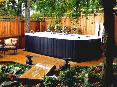 30 Incredible Hot Tub Suitable For Small Backyard Decor Renewal