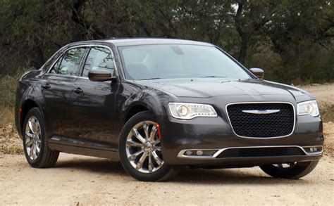 2015 Chrysler 300 First Spin The Big Car Refined The Daily Drive
