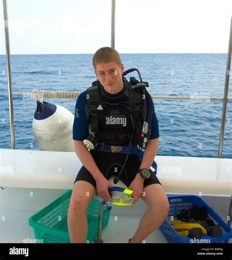 Teenage Boy Ready To Go Scuba Diving Luke Hanna Mr Stock Photo Alamy