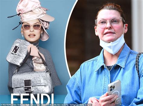 Linda Evangelista Models After Plastic Surgery Left Her Disfigured Daily Mail Online