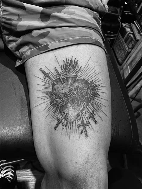 Black And Grey Sacred Heart Tattoo Made By Luke Wessman In Oc Ca Cool