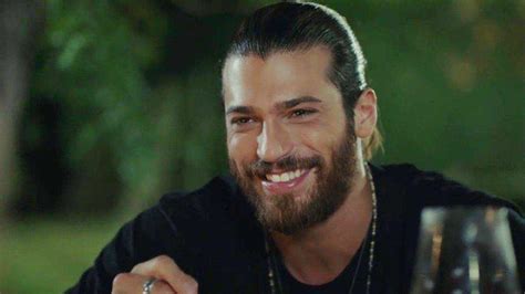 Can yaman is a 31 year old turkish actor. Can Yaman e la clamorosa somiglianza con un altro uomo