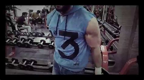 Dr Nikhil Tari Pumping And Flexing Biceps Youtube