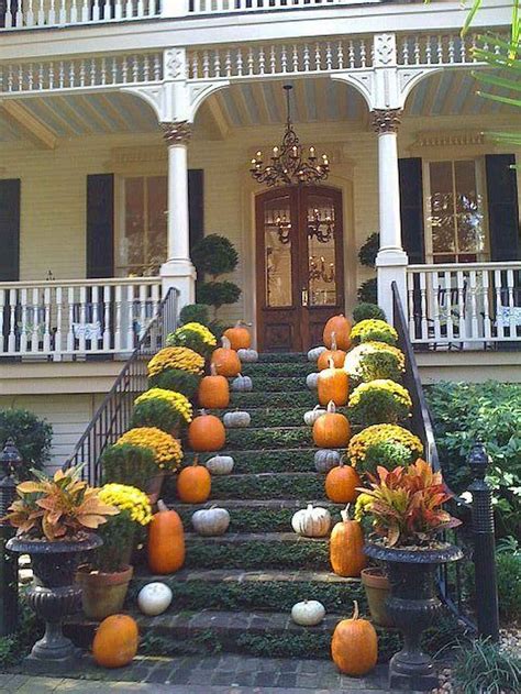 10 Pumpkin Front Porch Ideas