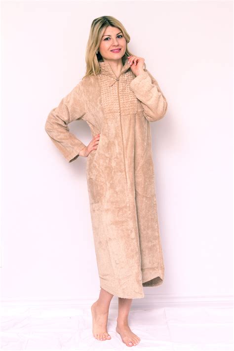 Stand Collared Waffle Chenille Robe