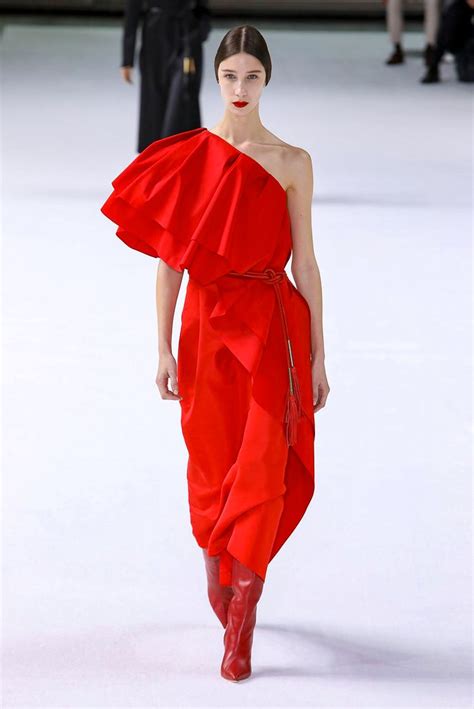 Carolina Herrera Ready To Wear Fall Winter 2020 New York Fashion