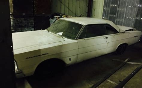 1965 Ford Galaxie 500 Ltd Fastback Barn Finds