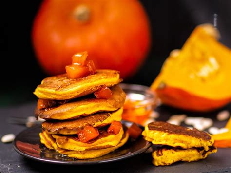 Como hacer pizza italiana casera. Receta de tortitas de calabaza: un plato sencillo y rico