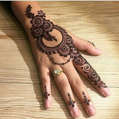 Most Beautiful Latest Mehndi Designs Collection 2020