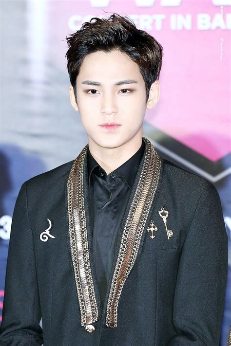 hoshi x mingyu 연애 일기 love diary 奎顺恋爱日记. 20 Times SEVENTEEN's Mingyu Looked Like An Actual Prince - Koreaboo