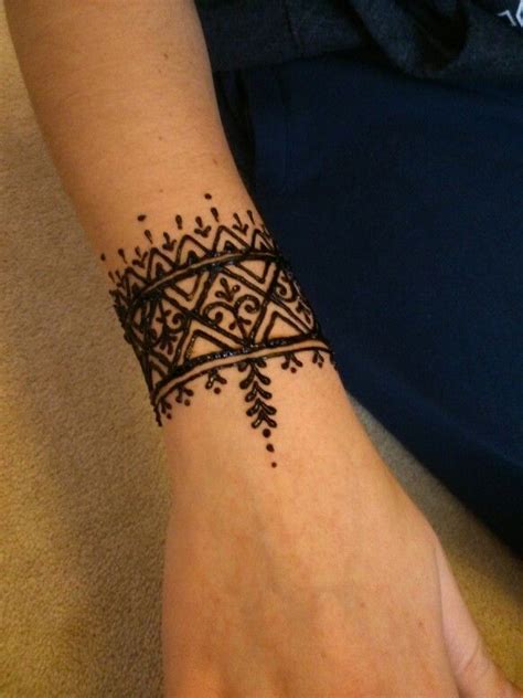 Pin By Emma Magnavite On Henna Wrist Henna Wrist Tattoos For Guys