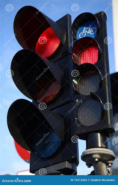 Semaphore On A Traffic Light Stock Image Image Of Drive Green 79313363