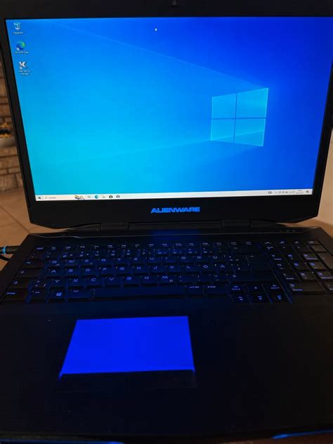 Rutschig Snazzy Kamin Alienware Laptop 2014 Kiefer Kopflos Galopp