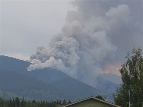 The fire burning near shovel lake has grown to more than 900 square kilometres. Fire near Valemount should not be a worry: BC Wildfire ...