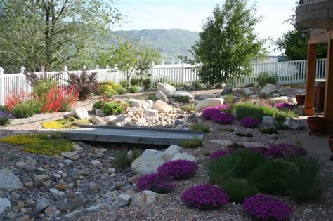 How To Successfully Design A Lawnless Landscape Xeriscape Landscaping