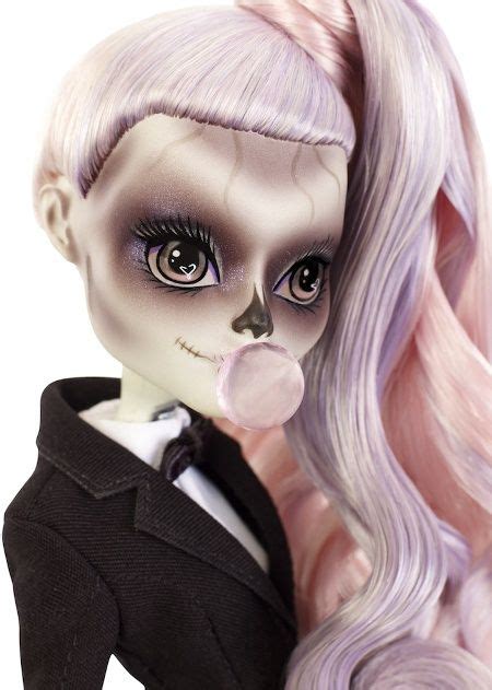 Lady Gaga Doll Singer Makes Her Monster High Debut As Zomby Gaga Monster High Dolls Monster