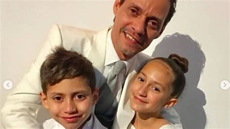 Jennifer Lopezs Twins Emme And Maxs New Chapter With Dad Marc Anthony This Thanksgiving Hello