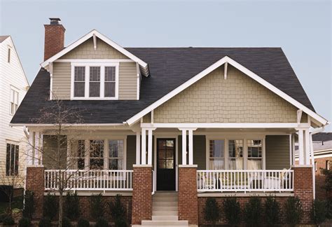 The decorating experts advise us to start the joints with a brush. Navajo Beige - A nice warm color to balance the brick ...