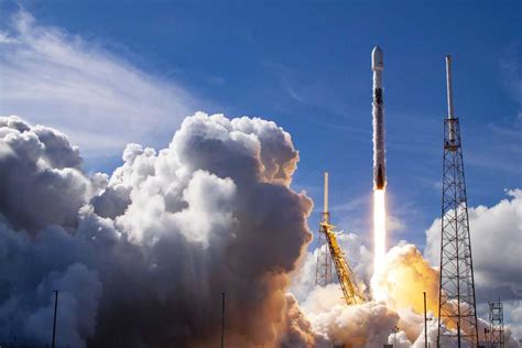 spacex lancera lundi ses premiers satellites starlink de 2021 voici comment regarder