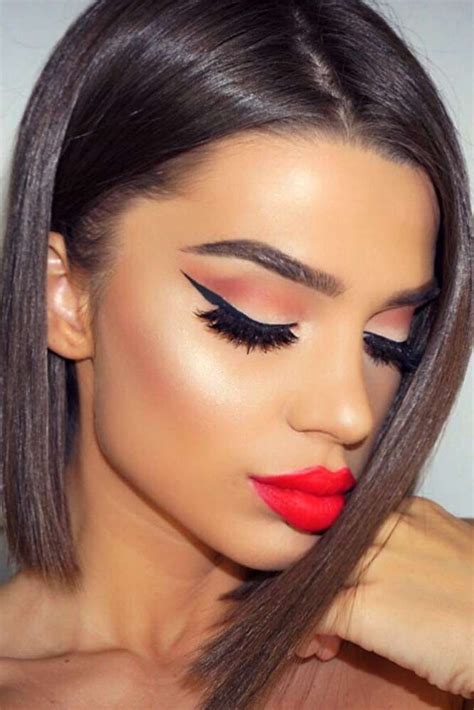 48 Red Lipstick Looks Get Ready For A New Kind Of Magic Gorgeous Makeup Makeup Looks Hair