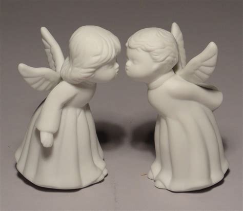 Kissing Angel Figurines Glass On Silk