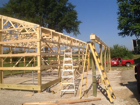 How To Build A Pole Barn Pt Setting Trusses Building A Pole Barn