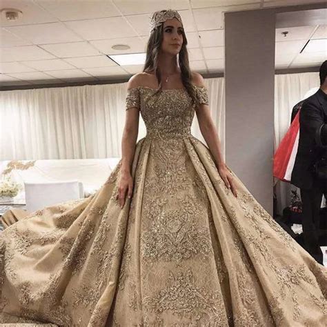 Luxury Dubai Arab Cathedral Wedding Dress 2019 Vintage Lace Vestido De