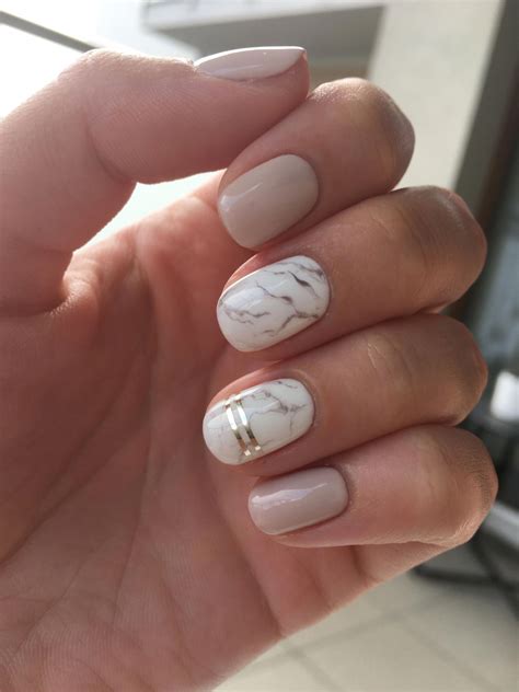 These Are Gorgeous Yellowsummernails Marble Nail Designs Nails