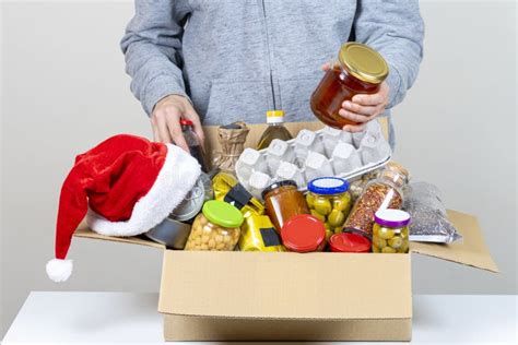 Christmas Donation Hampers Help Refugees And Homeless Xmas Charity