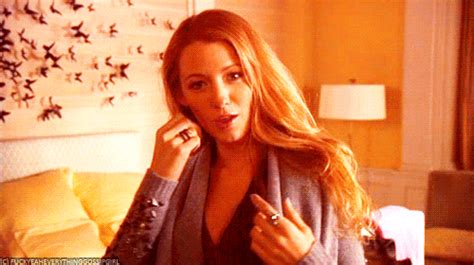 The Sexy And I Know It Face Blake Lively On Gossip Girl S